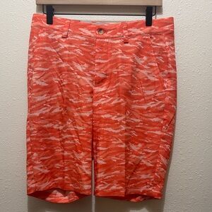 Greg Norman Stylish Orange Camouflage Men's Shorts, Size 30W